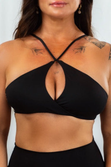 Essential cross neck twist crop
