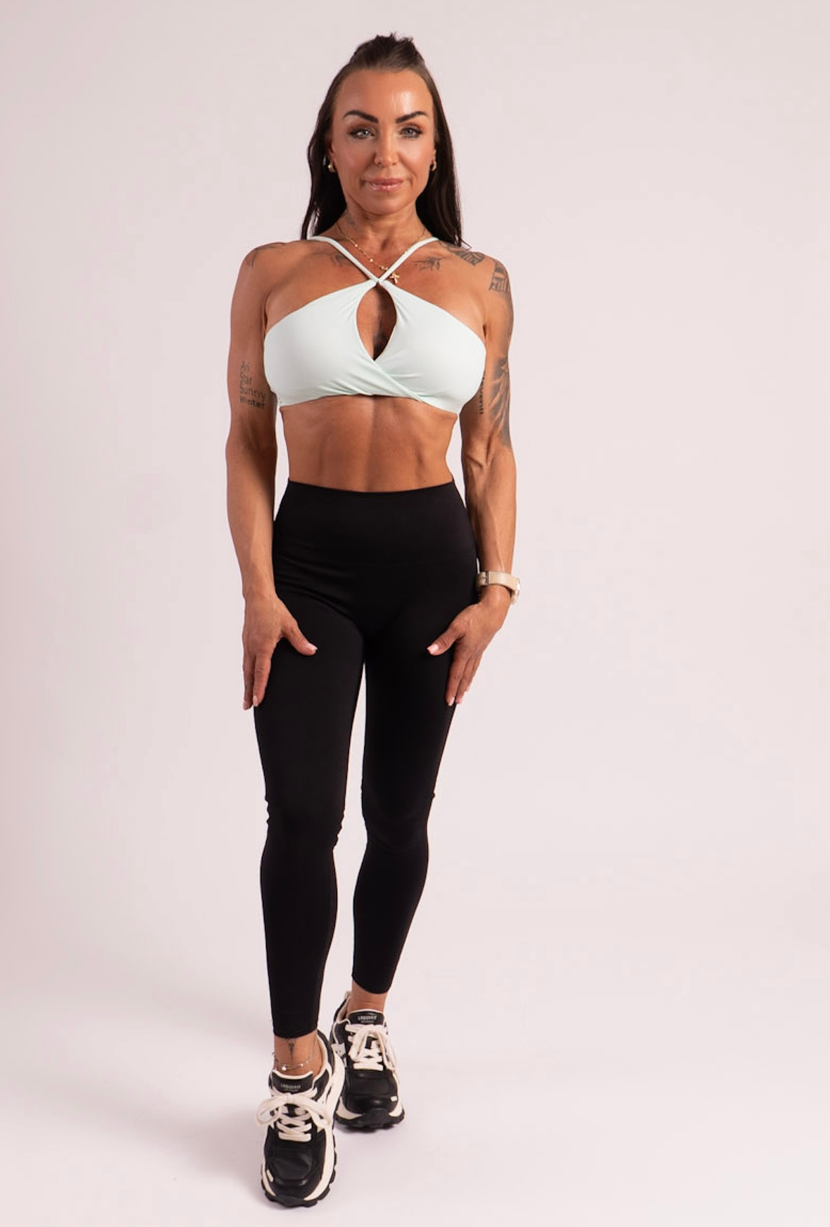 Essential cross neck twist crop